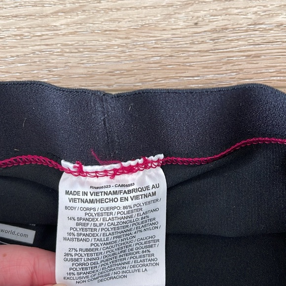 NIKE running shorts - Picture 6 of 7